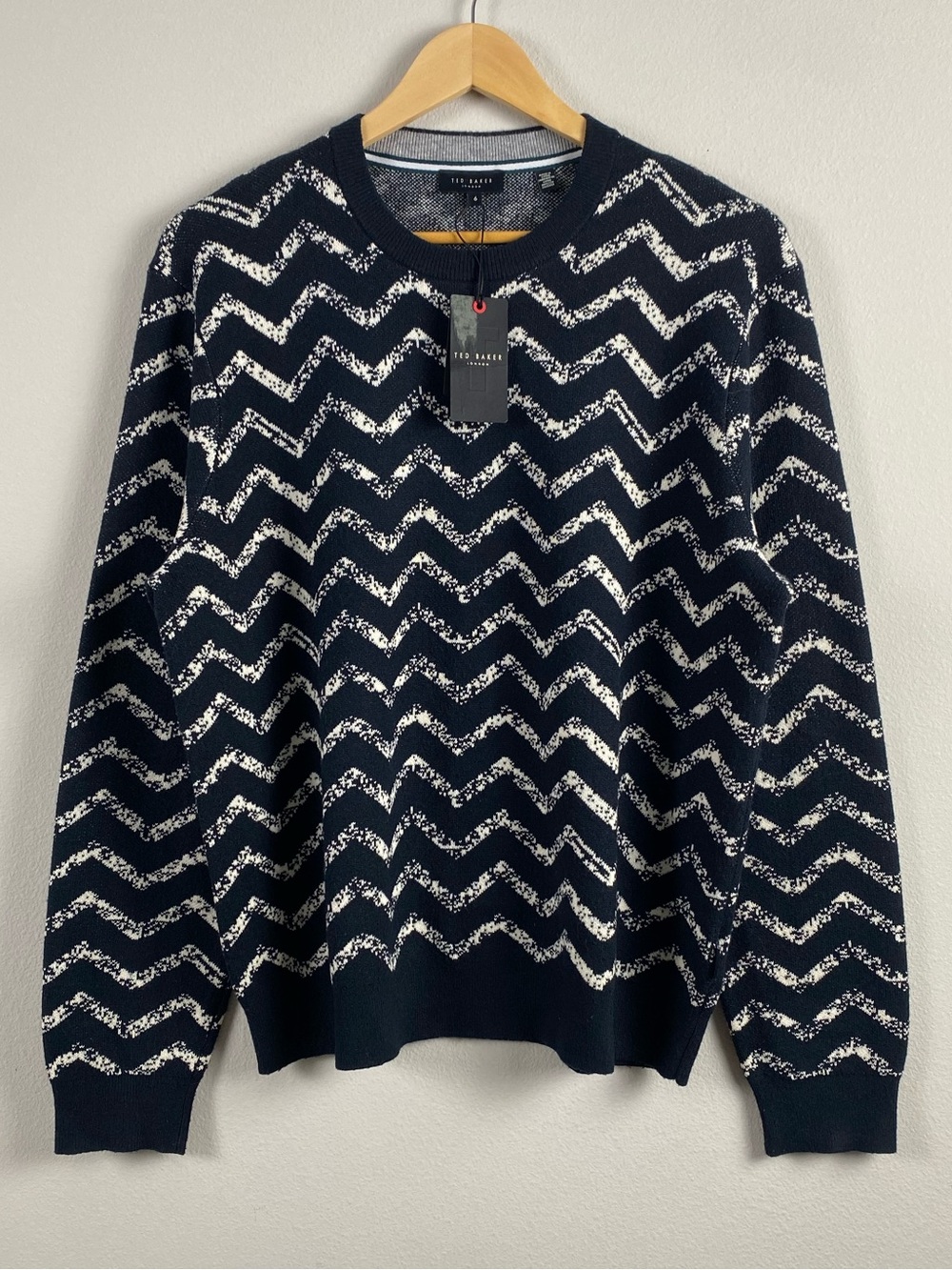 Ted Baker London Sesil Zig Zag Jacquard Knit Long Sleeve Crewneck Sweater